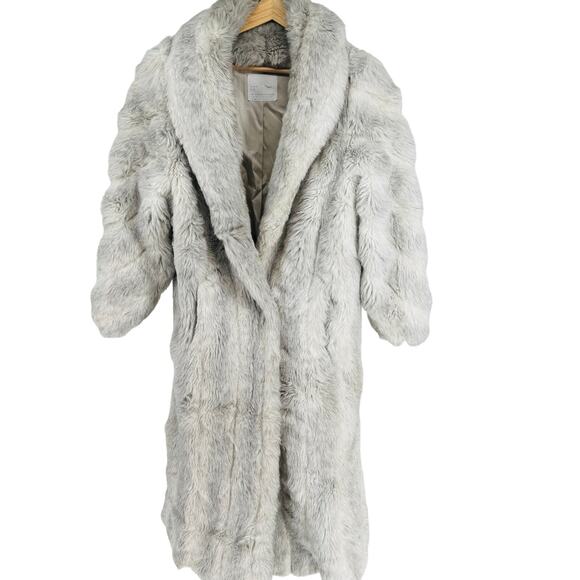 Rose Cloak & Suit Co Jackets & Blazers - Vintage Rose Cloak & Suit Co Gray Ivory Vegan Faux Fur Coat Made in USA